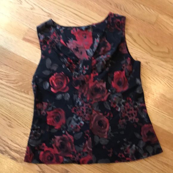 Talbots Tops - Talbots 6p top silk sleeveless Talbots Tops - Talbots 6p top silk sleeveless